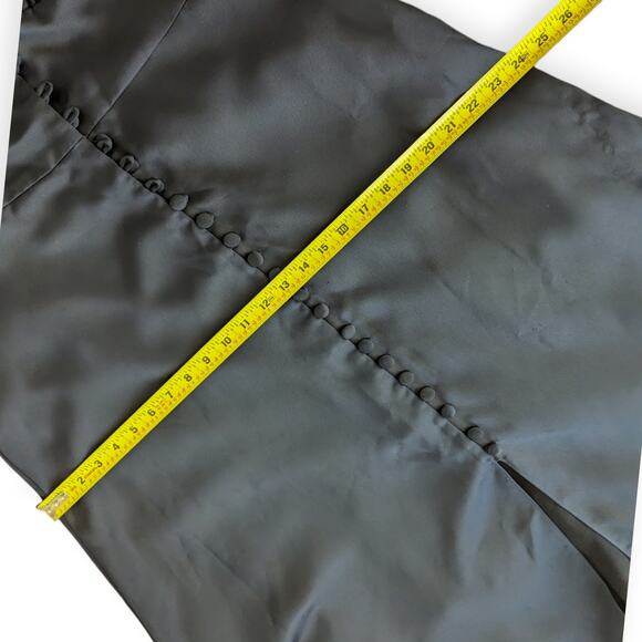 Elegant Black Midi Dress - Picture 14 of 15